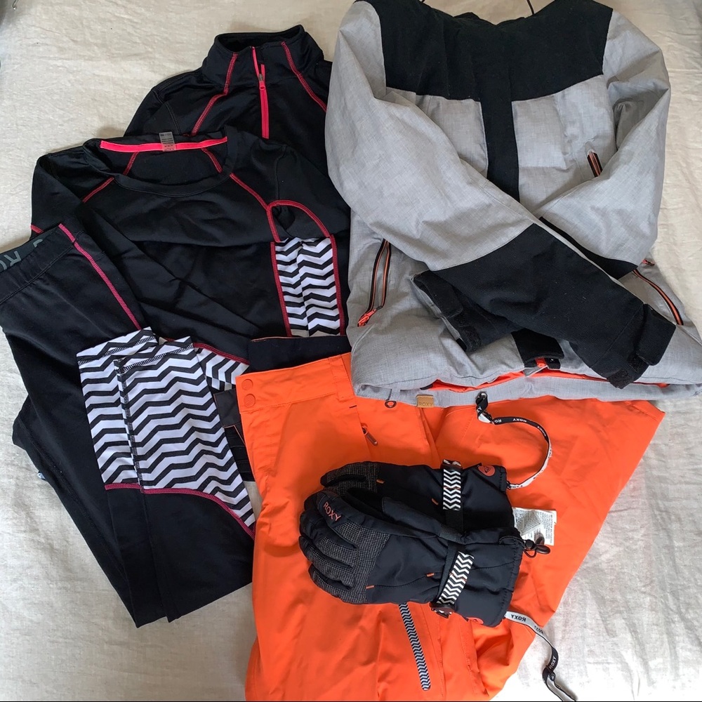 Roxy Ski / Snowboarding Outfit Jacket Pants Set